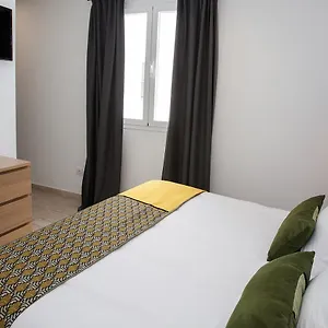 azahar-de-sevilla-apartments.es-andalucia.com/